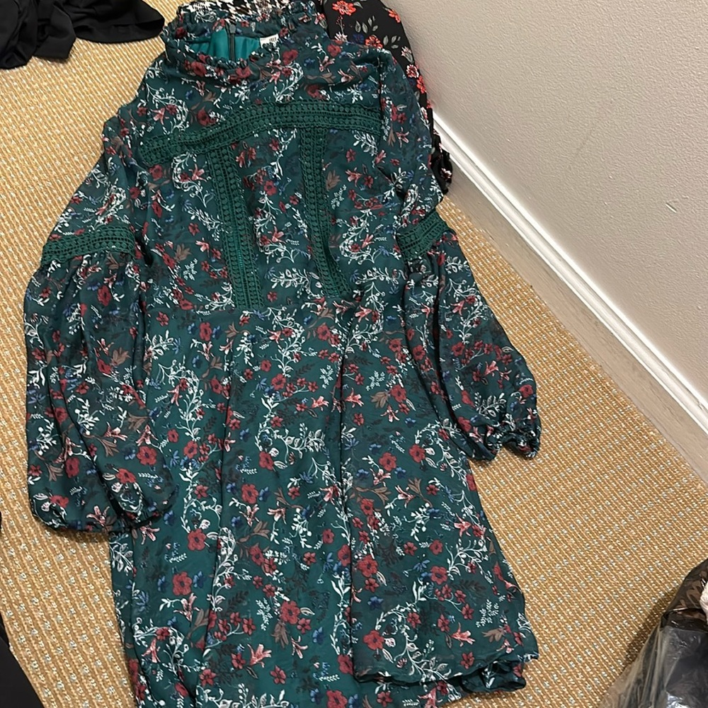 Free generation green floral dress size medium